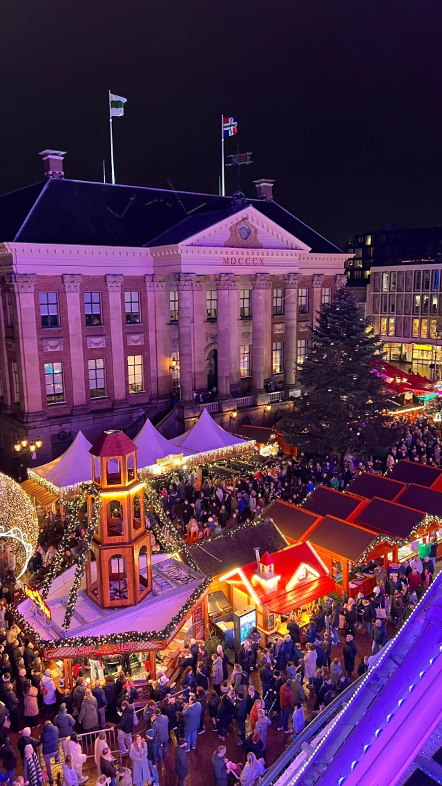 Discover the winter magic in Groningen! From festive markets to hidden gems, follow our day in Groningen filled with chocolate, cozy vibes and unique exhibitions. Ready to experience it for yourself? Let’s create your custom Dutch adventure! 🎄✨